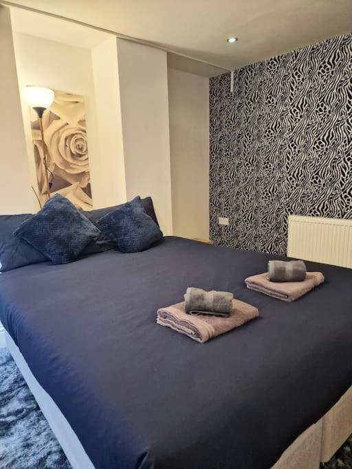 Private Courtyard Apartment In Bradford With Parking Shipley  Kültér fotó
